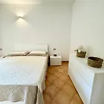 Le In Collina - San Teodoro Apartamento *