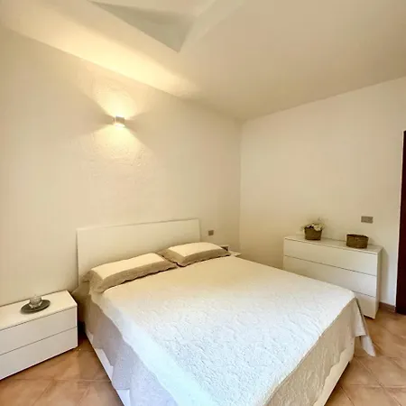 Le In Collina - San Teodoro Apartment *